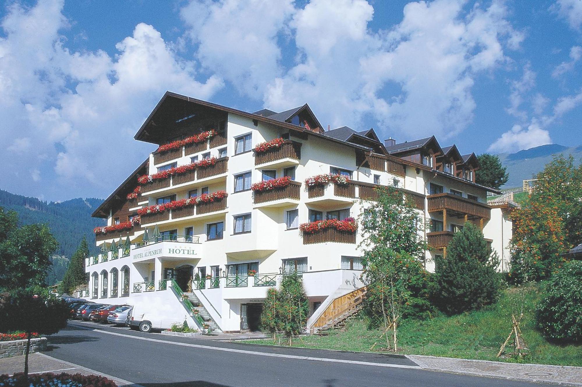 Hotel Garni Alpenruh-Micheluzzi Serfaus Dış mekan fotoğraf