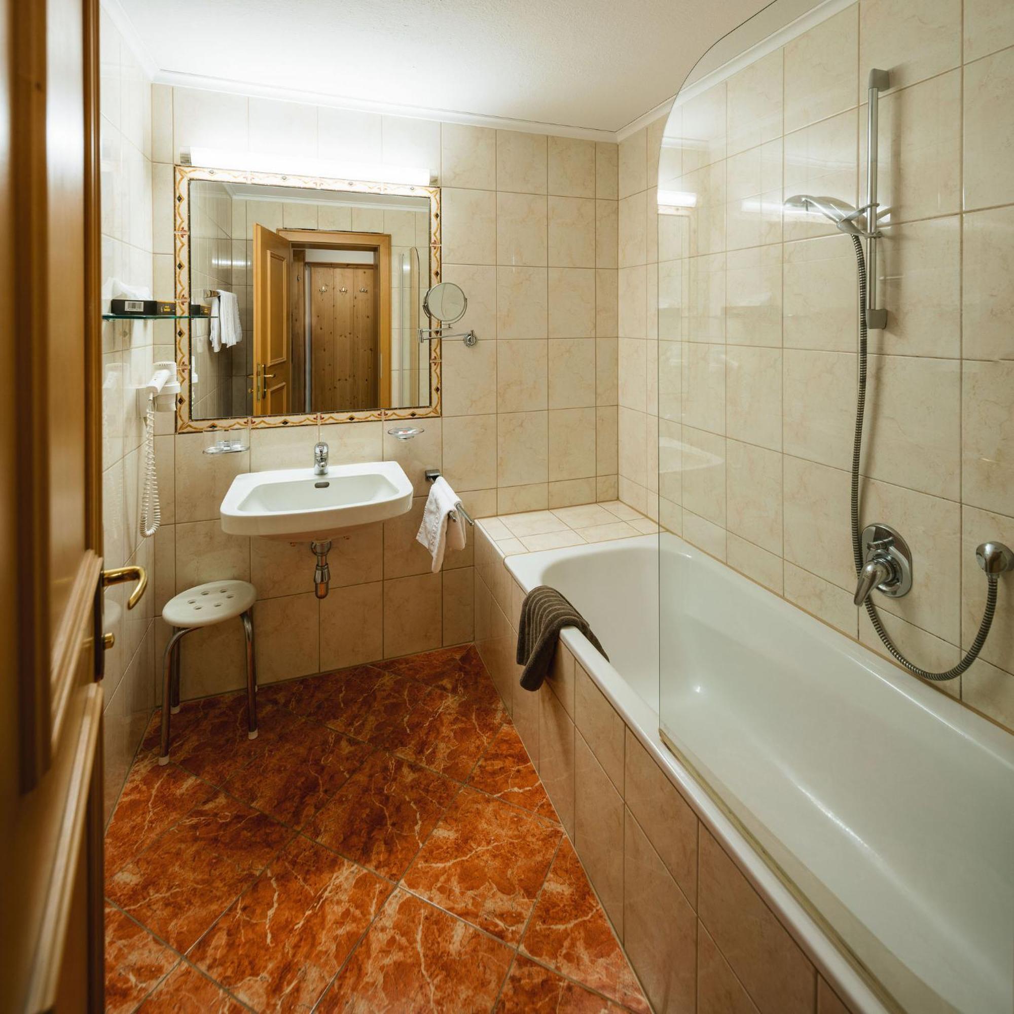 Hotel Garni Alpenruh-Micheluzzi Serfaus Dış mekan fotoğraf