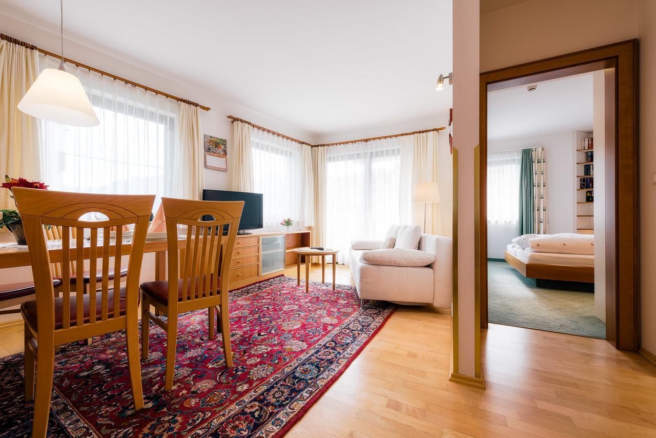 Hotel Garni Alpenruh-Micheluzzi Serfaus Dış mekan fotoğraf