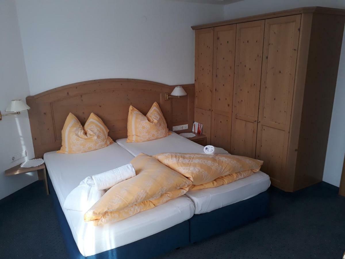 Hotel Garni Alpenruh-Micheluzzi Serfaus Dış mekan fotoğraf